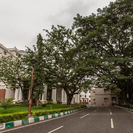 Kstdc Kumarakrupa Hotel Bangalore Eksteriør billede